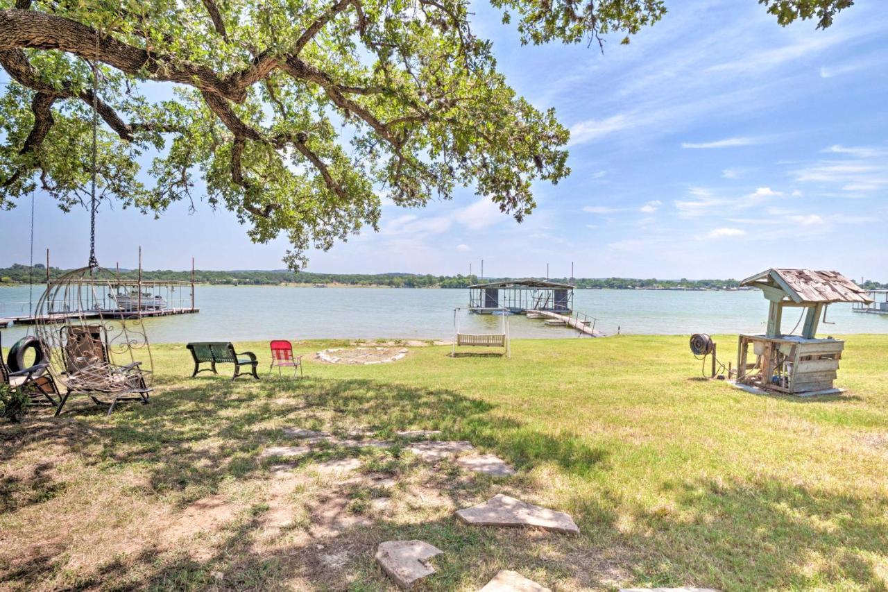 Rustic Lake Buchanan Hideaway With Game Room And Grill Tow Exterior photo